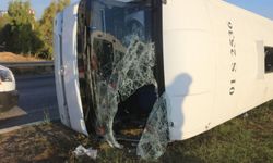 Adana'da Minibüs Devrildi: 15 İşçi Yaralandı