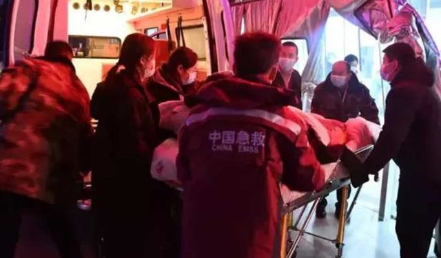 Çin Depremi 118 Ölü, 400 Yaralı Felaketi