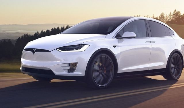 Tesla'nın İlk Kez Düşen Satışları: Elektrikli Araç Pazarında Neler Oluyor?