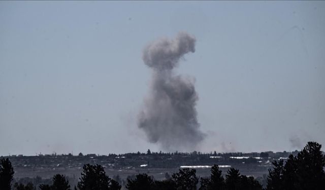 İsrail'in Refah'a Yönelik Bombalı Saldırısında 2 Filistinli Öldü