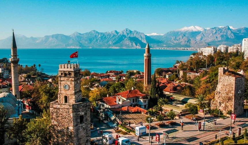 Antalya İli ve İlçeleri: Tarih, Kültür ve Ekonomiyle Dolu Detaylı Rehber!