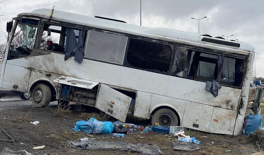Kayseri'de Cezaevi Nakil Aracı Kaza Yaptı: 11 Yaralı Var