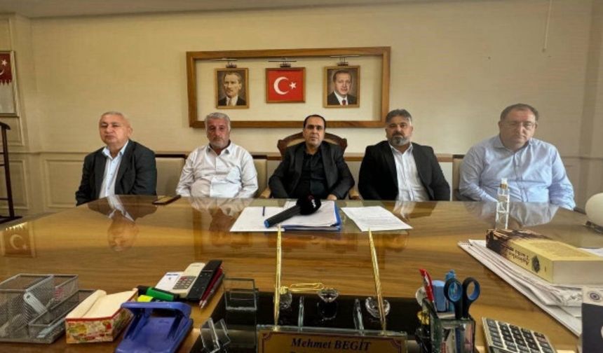 DEM Partili Belediye Başkanı Mehmet Begit ve Meclis Üyeleri Partilerinden Neden Ayrıldı?