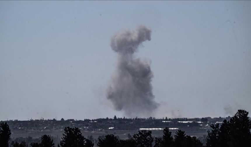 İsrail'in Refah'a Yönelik Bombalı Saldırısında 2 Filistinli Öldü