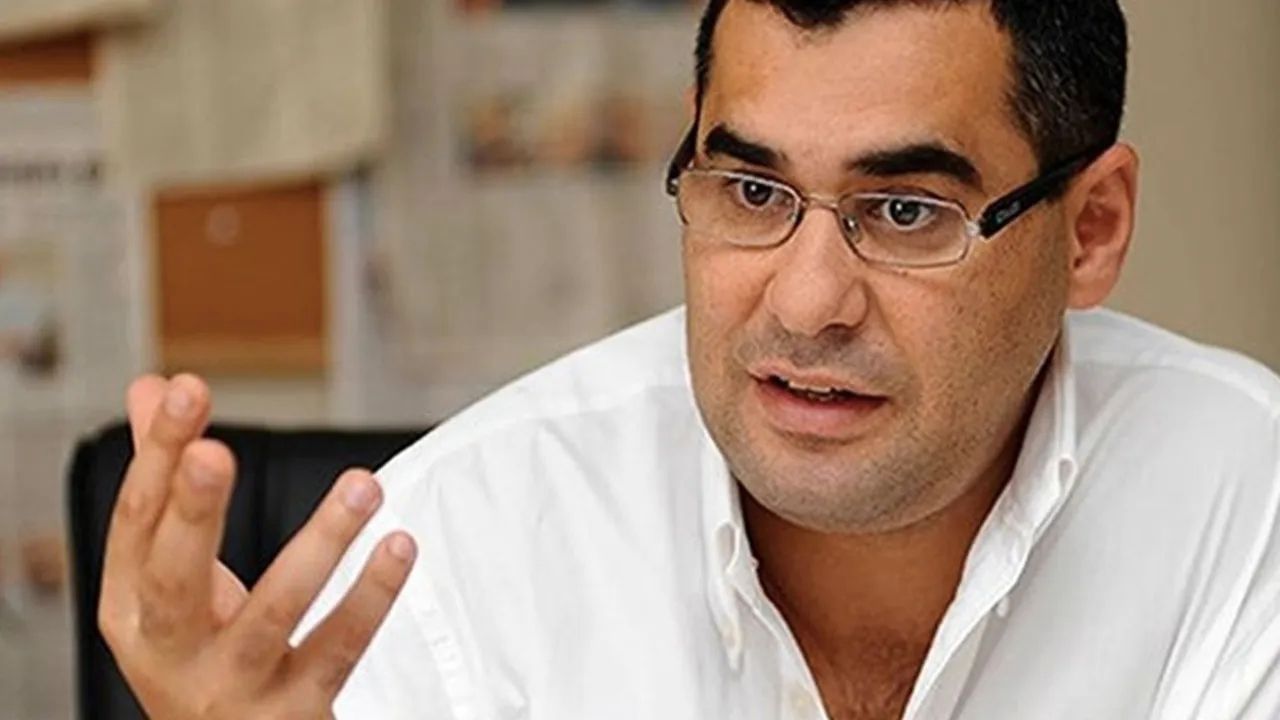 Gazeteci Enver Aysever Havalimanında Gözaltından Serbest Bırakıldı