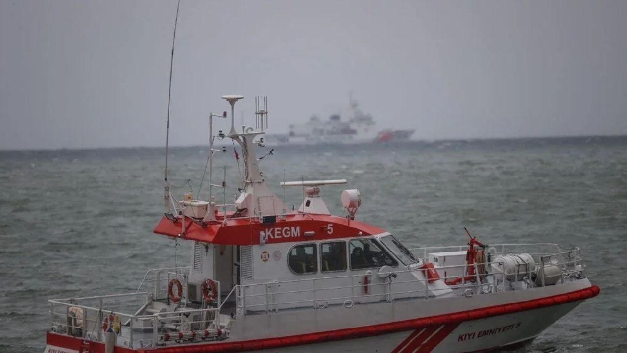 Marmara’da Batan Gemideki Denizciler Aranıyor Savcılık Hts Kayıtlarını İstedi; Telefon Görüşmeleri İncelenecek (1)