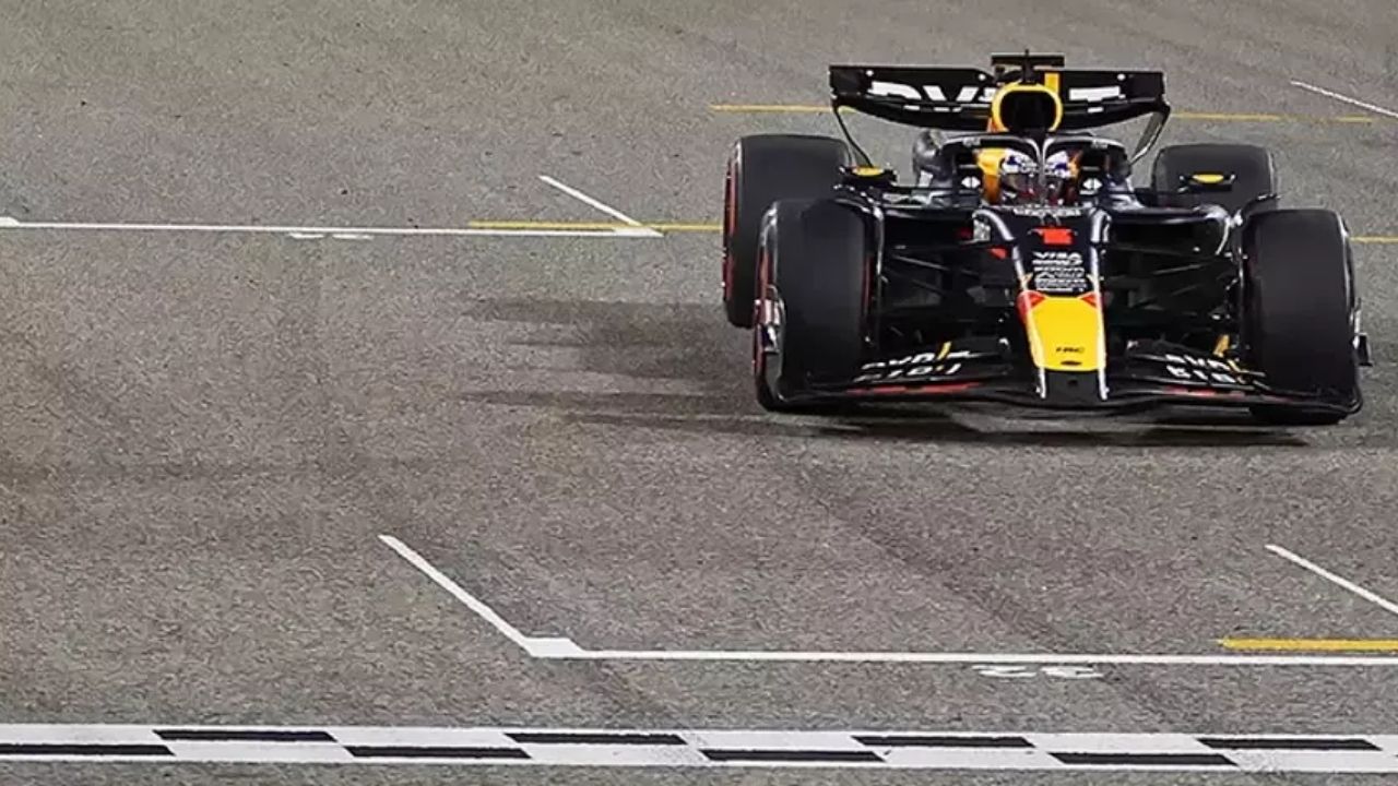 Formula 1'De Sezonun İlk Yarışı Bahreyn Grand Prix'sini Verstappen Kazandı! (2)