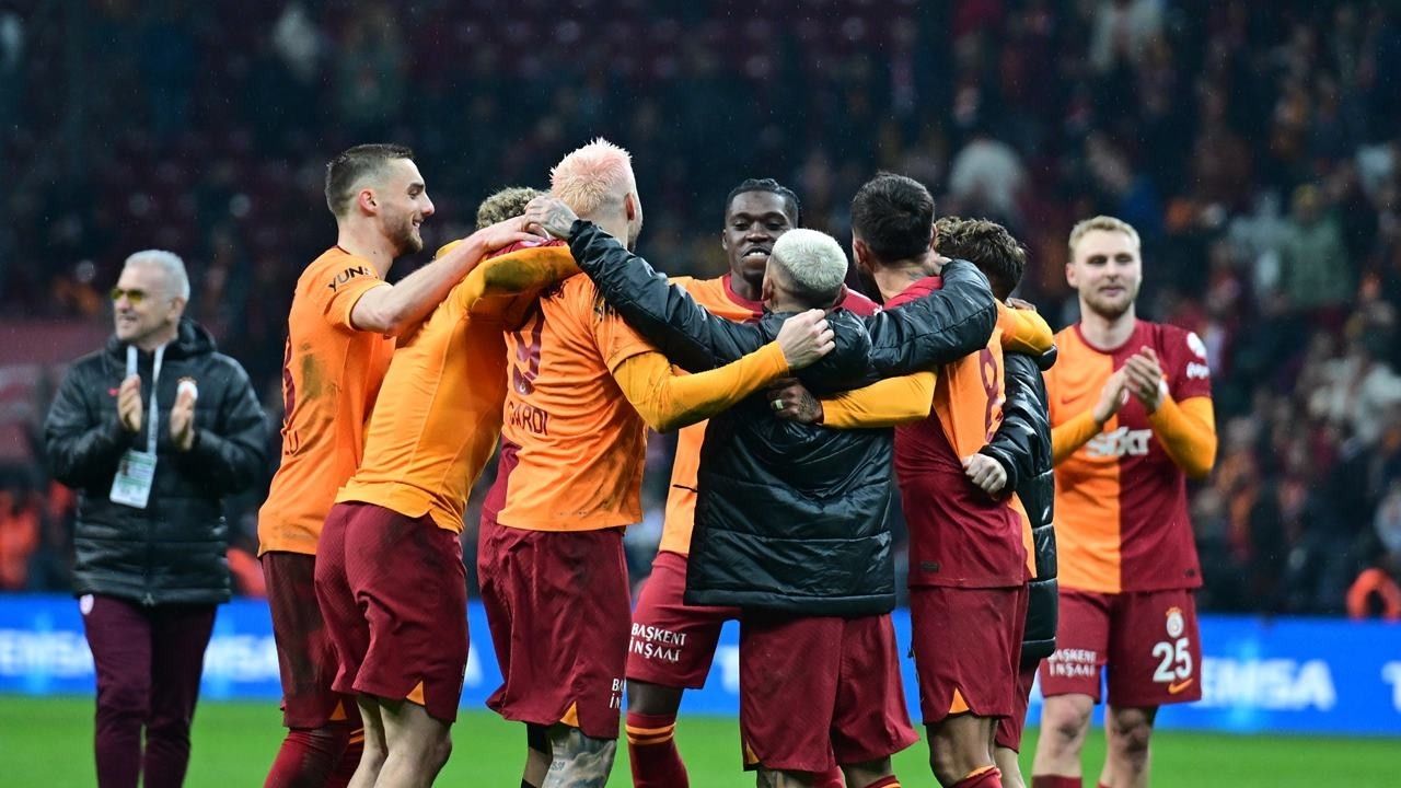 Galatasaray, Çaykur Rizespor'u Farklı Geçti İşte Maçın Detayları (1)