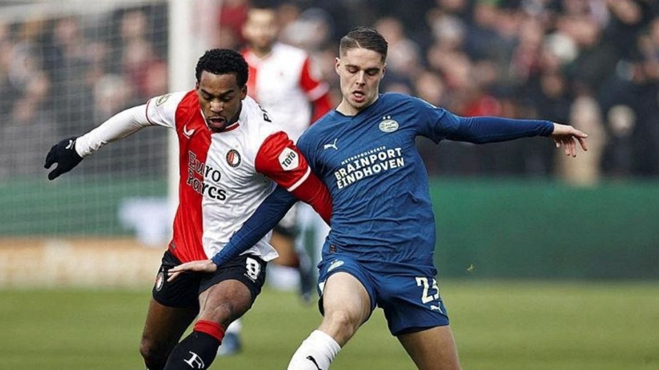 Psv Ile Feyenoord Arasında Oynanan Maç Berabere Sonuçlandı (2)
